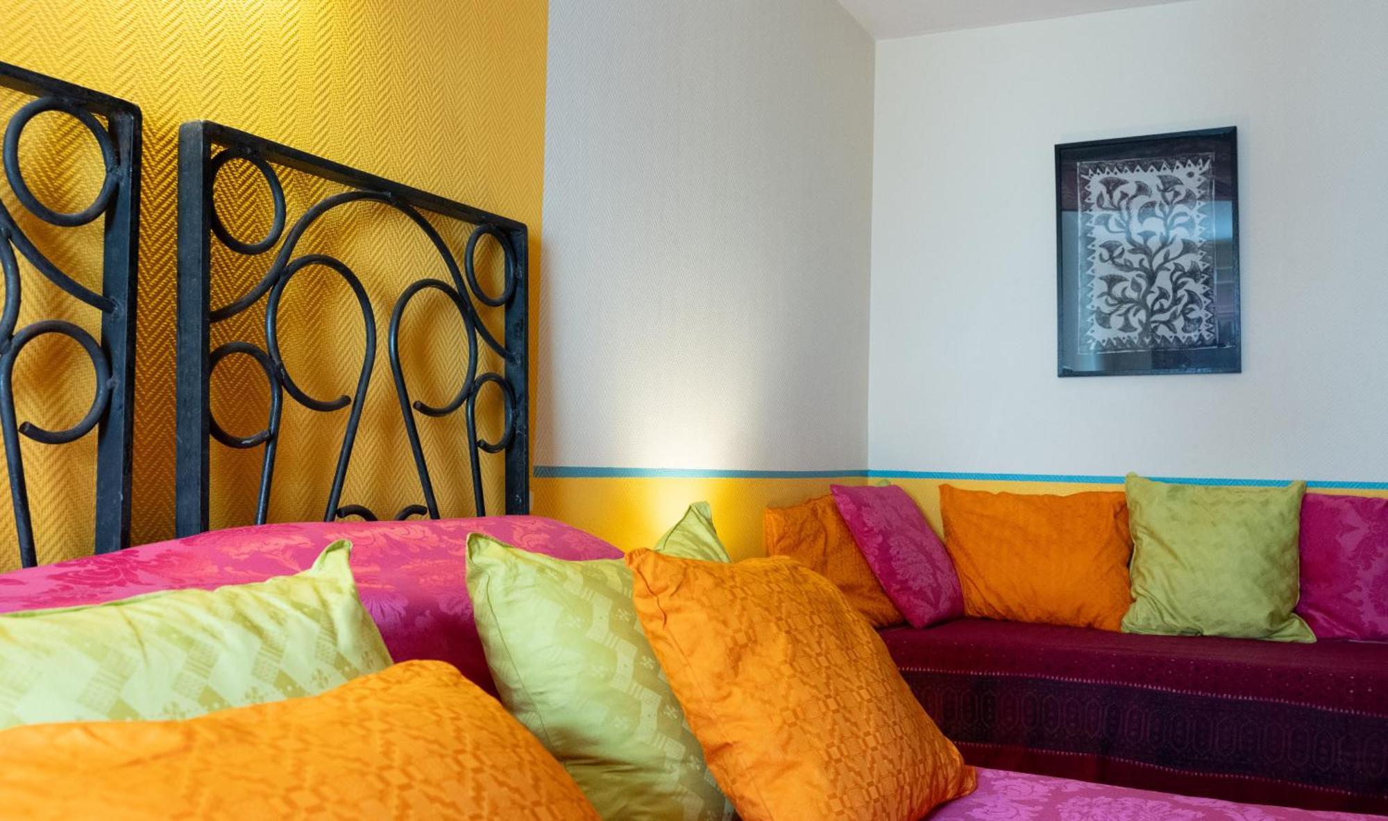 Le Rockastel Bed & Breakfast Le Caylar Eksteriør bilde